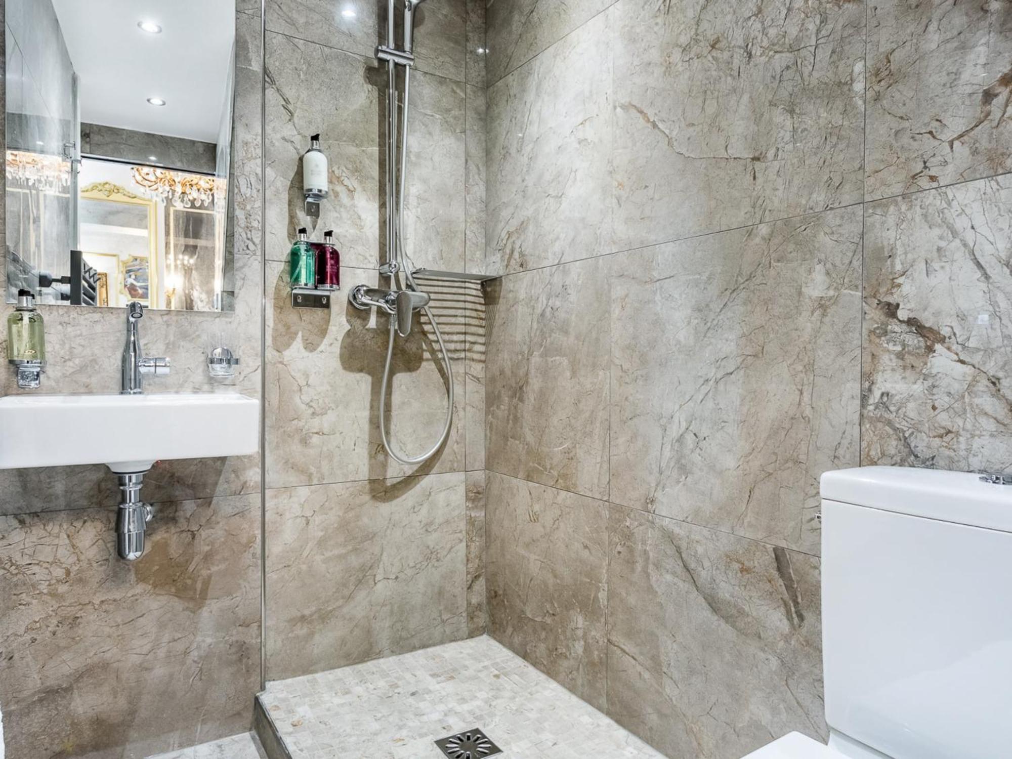 Royale 3 Bedroom, 2 Bathroom Apartment With AC - Louvre Paris Extérieur photo